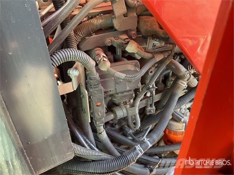 Kubota M4062 4WD Utility Tractor Mikrociągniki