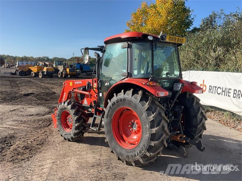 Kubota M4062 4WD Utility Tractor Kompaktní traktory
