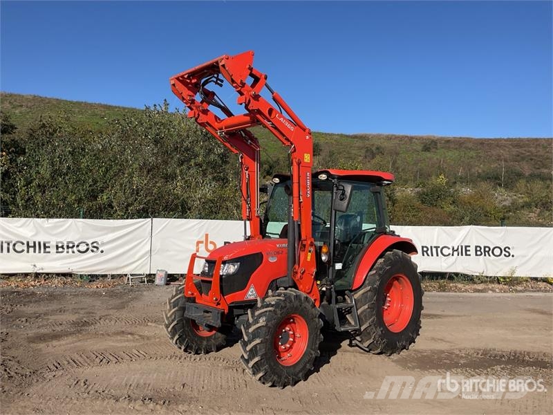 Kubota M4062 4WD Utility Tractor Mikrociągniki