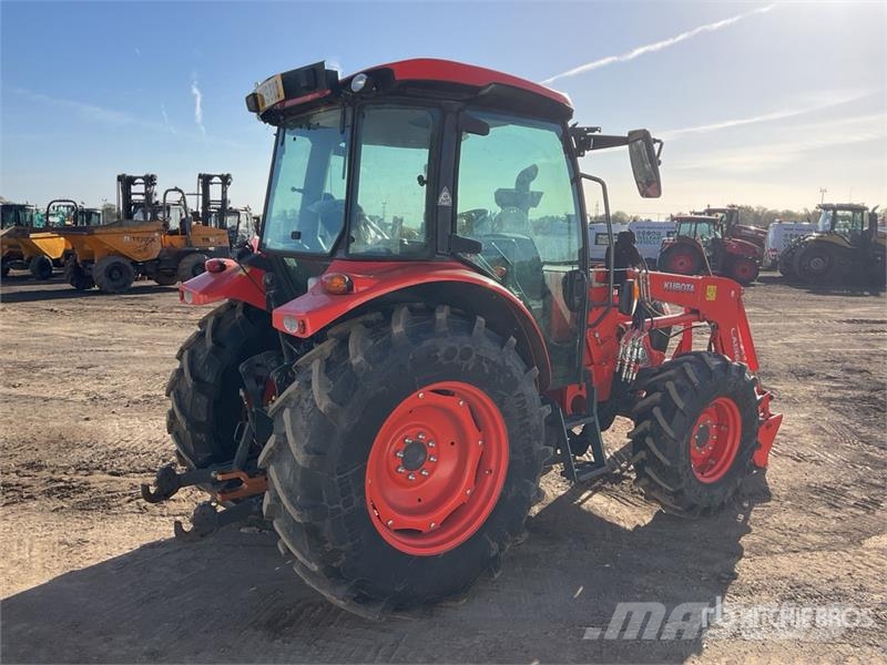 Kubota M4062 4WD Utility Tractor Kompaktní traktory