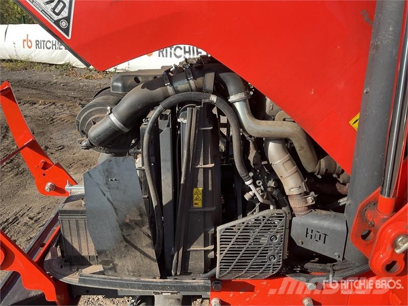 Kubota M4062 4WD Utility Tractor Kompaktní traktory