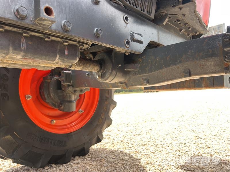 Kubota M5091 الجرارات