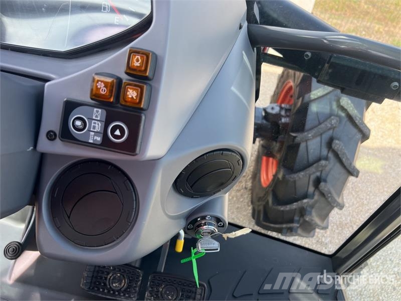 Kubota M5091 الجرارات