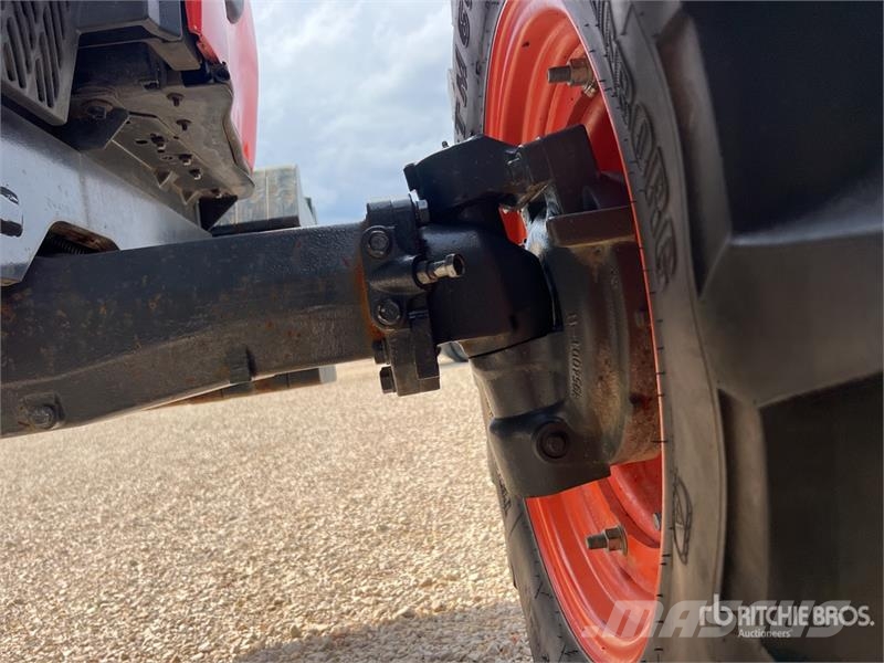 Kubota M5091 الجرارات