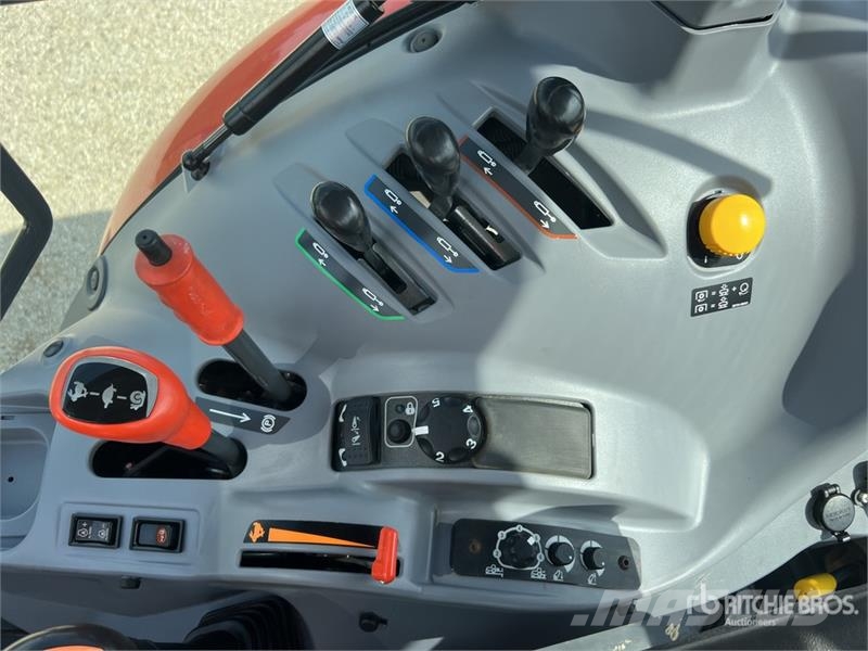 Kubota M5091 الجرارات