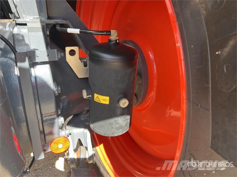 Kubota M7-153 4x4 Tracteur Agricole 4WD Tractor Traktorid