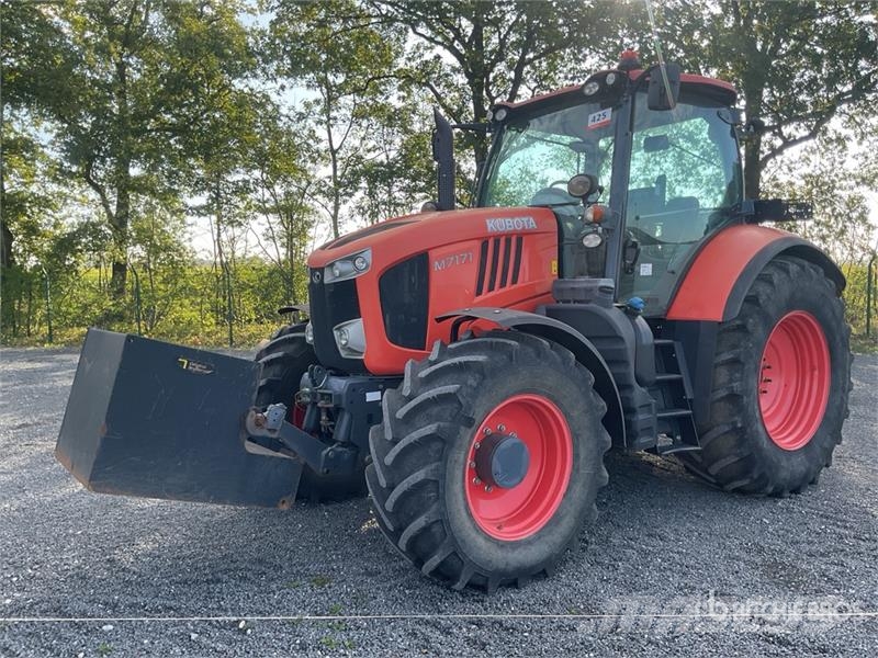 Kubota M7-171 4WD Tractor Traktorji