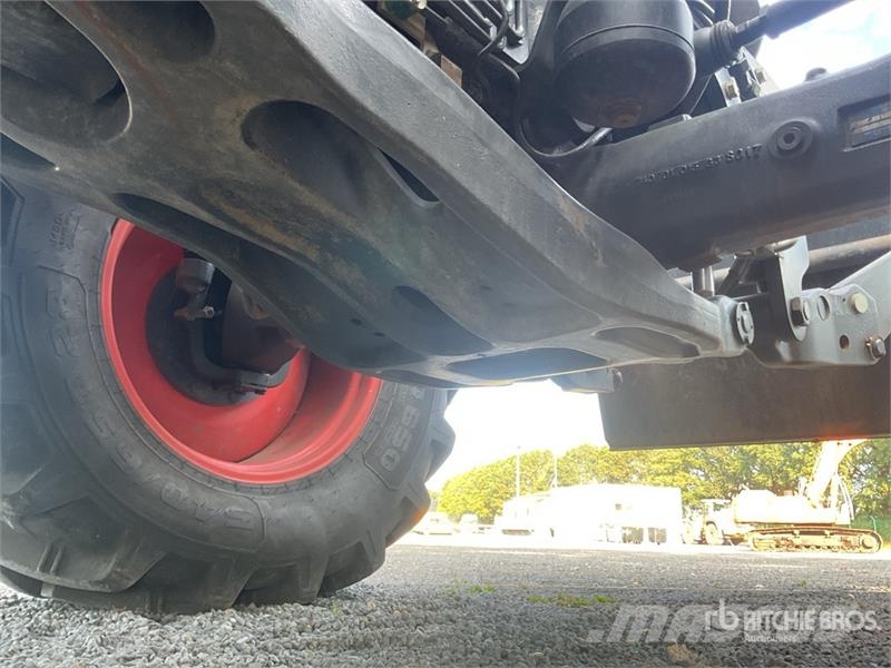 Kubota M7-171 4WD Tractor Traktorji