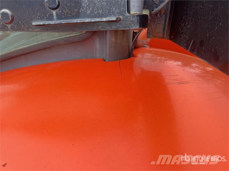 Kubota M7172 Premium 4x4 Tracteur Agricole 4WD Tractor Traktorid