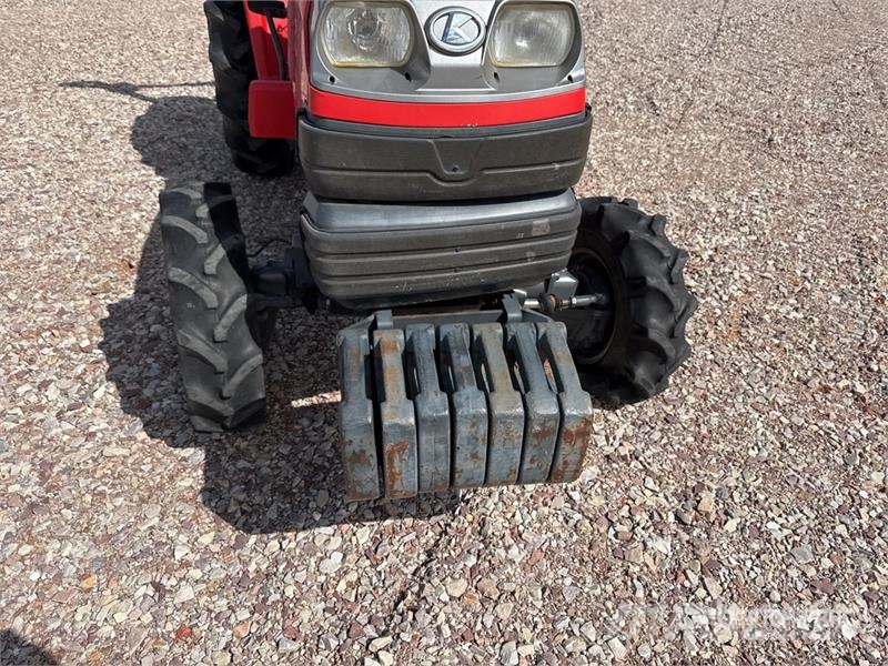 Kubota STV32R 4WD Tracteur Utilitaire Utility Tractor (In Компактни трактори