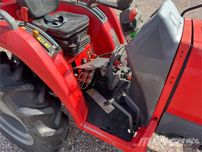 Kubota STV32R 4WD Tracteur Utilitaire Utility Tractor (In Компактни трактори