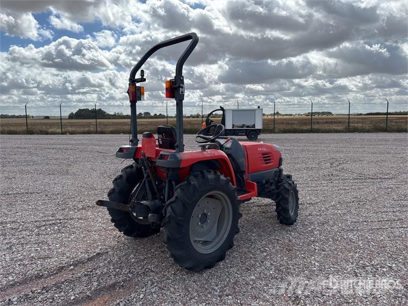Kubota STV32R 4WD Tracteur Utilitaire Utility Tractor (In Компактни трактори