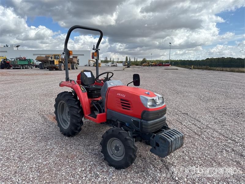 Kubota STV32R 4WD Tracteur Utilitaire Utility Tractor (In Компактни трактори