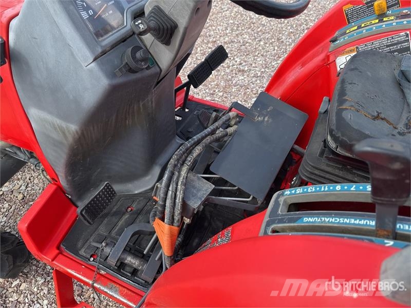 Kubota STV32R 4WD Tracteur Utilitaire Utility Tractor (In Компактни трактори