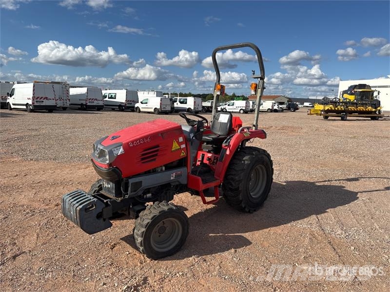 Kubota STV36R 4WD Tracteur Utilitaire Utility Tractor (In Трактори