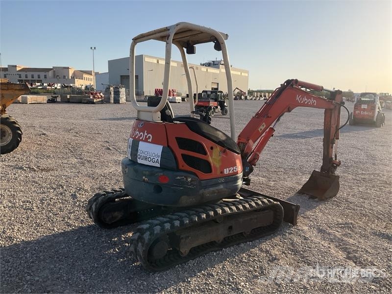 Kubota U25-3 Minigraafmachines < 7t