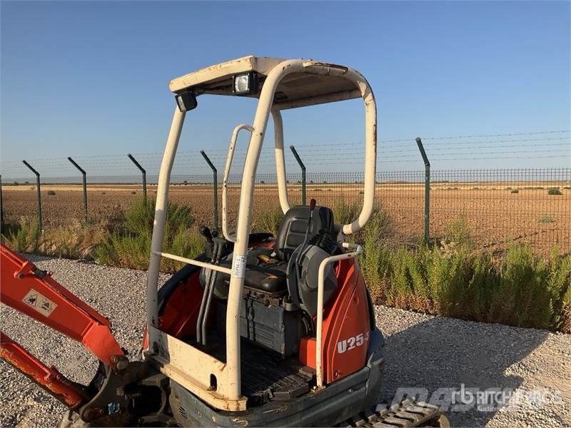 Kubota U25-3 Minigraafmachines < 7t