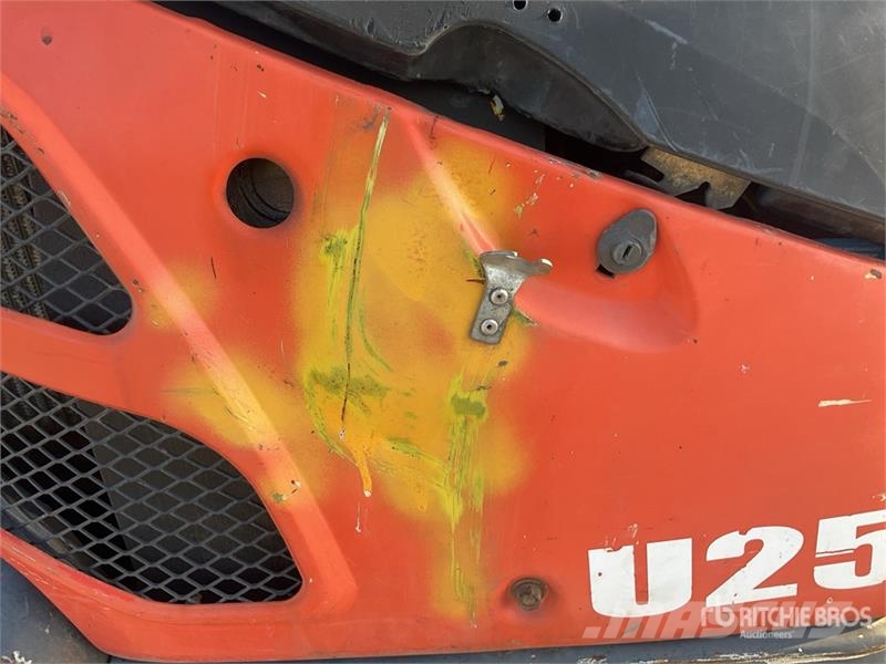 Kubota U25-3 Minigraafmachines < 7t