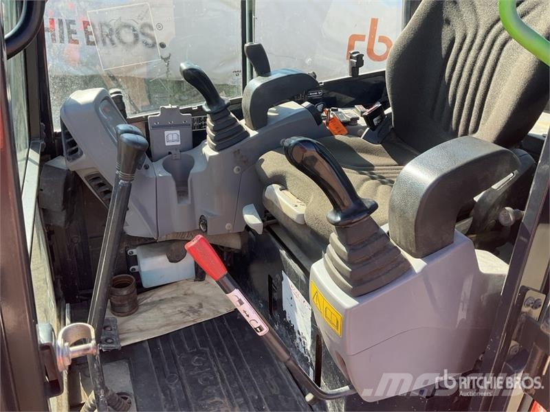 Kubota U27-4 Mini Excavator Mini kotrók < 7t