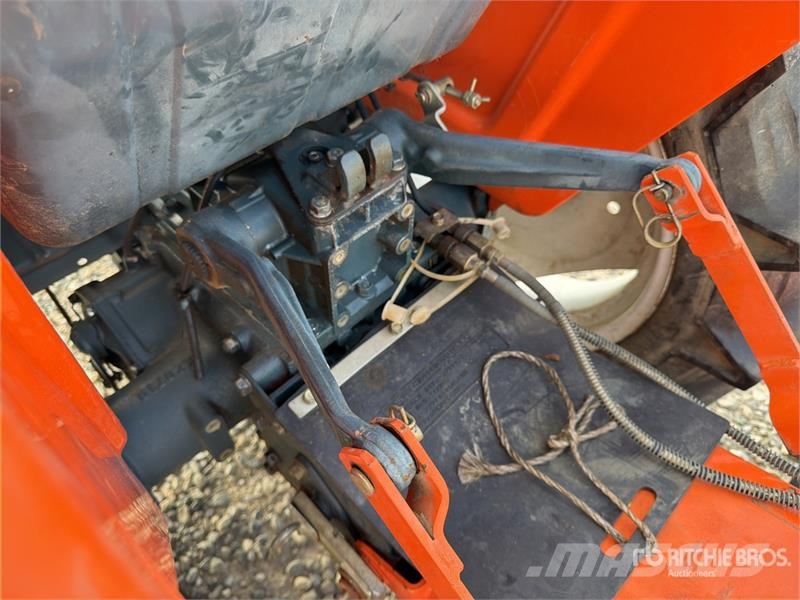 Kubota ZB1600 Utility Tractor Kompaktie traktori
