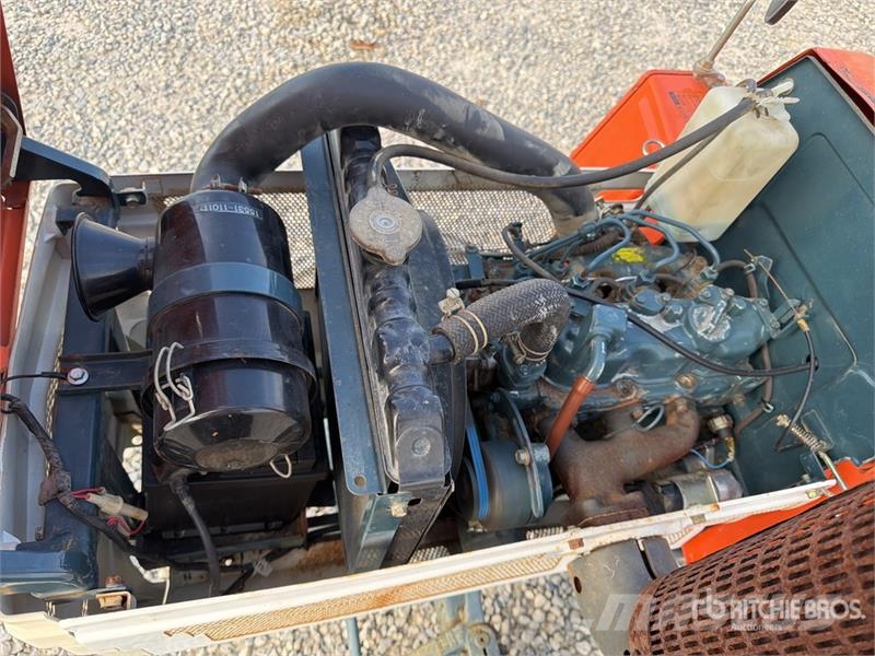 Kubota ZB1600 Utility Tractor Kompaktie traktori