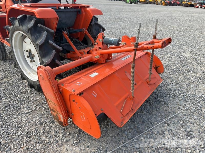 Kubota ZB1600 Utility Tractor Kompaktie traktori