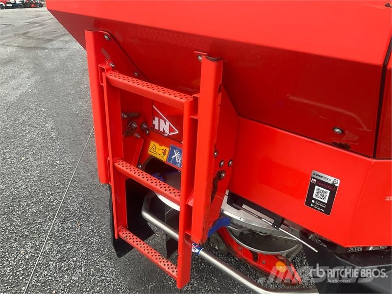 Kuhn Axis M40.2 EMC Fertilizer Spreader Flüssigdüngerstreuer