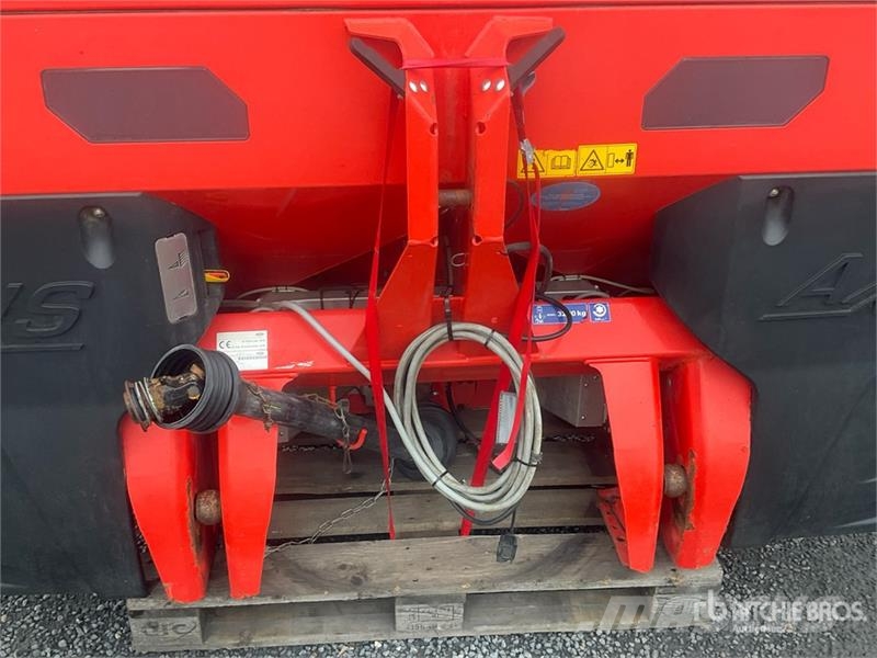 Kuhn Axis M40.2 EMC Fertilizer Spreader Flüssigdüngerstreuer
