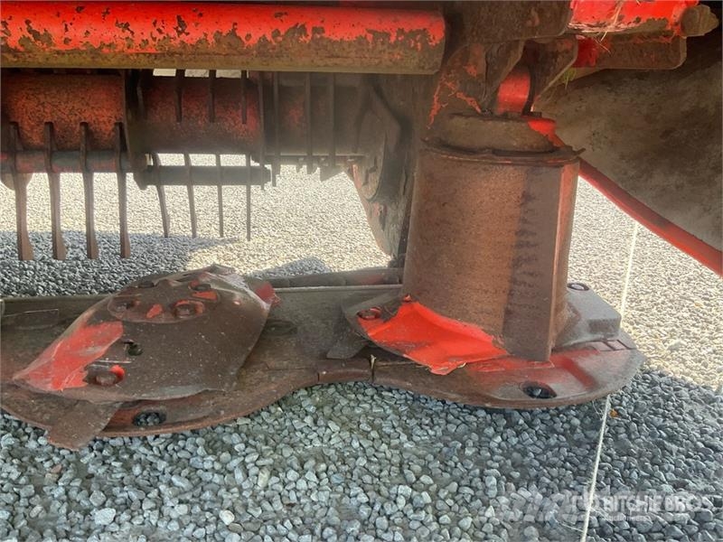 Kuhn FC 8830 D Disc Mower Niittokoneet