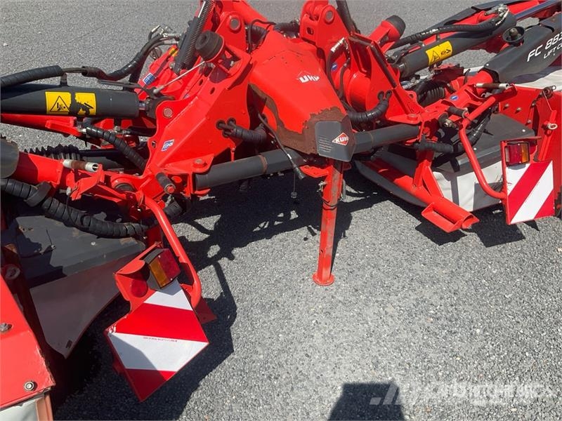 Kuhn FC 8830 D Disc Mower Niittokoneet