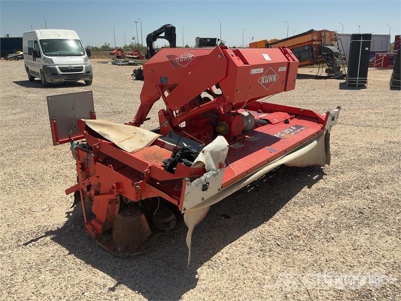 Kuhn FC313F-FF Front-mounted mowers ماكينات زراعية - غير ذلك