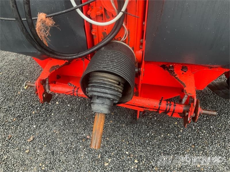 Kuhn PRI 2060M Straw Blower مكونات أخرى