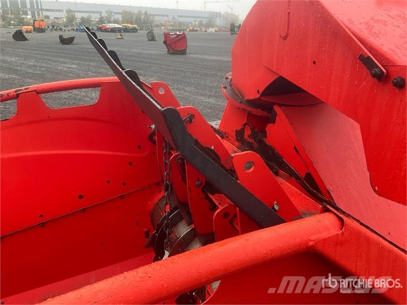Kuhn PRI 2060M Straw Blower مكونات أخرى