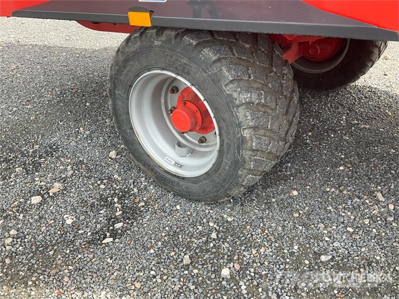 Kuhn Profile 14.2 CS Pull-type Feed Mixer (Unused) Fullfodervagnar