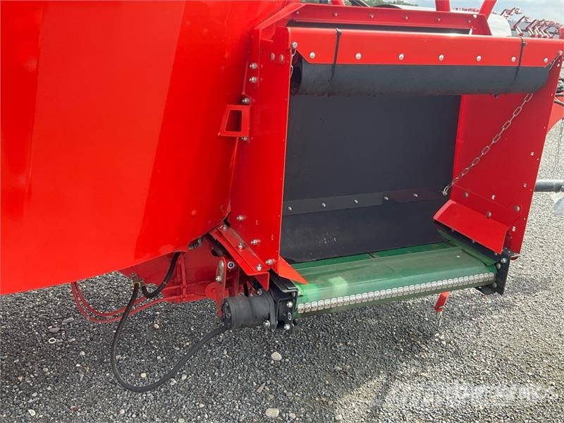 Kuhn Profile 14.2 CS Pull-type Feed Mixer (Unused) Fullfodervagnar