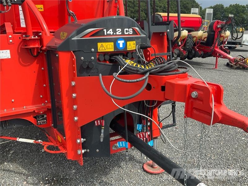 Kuhn Profile 14.2 CS Pull-type Feed Mixer (Unused) Fullfodervagnar