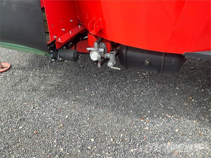 Kuhn Profile 14.2 CS Pull-type Feed Mixer (Unused) Fullfodervagnar
