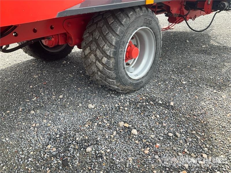 Kuhn Profile 14.2 CS Pull-type Feed Mixer (Unused) Fullfodervagnar