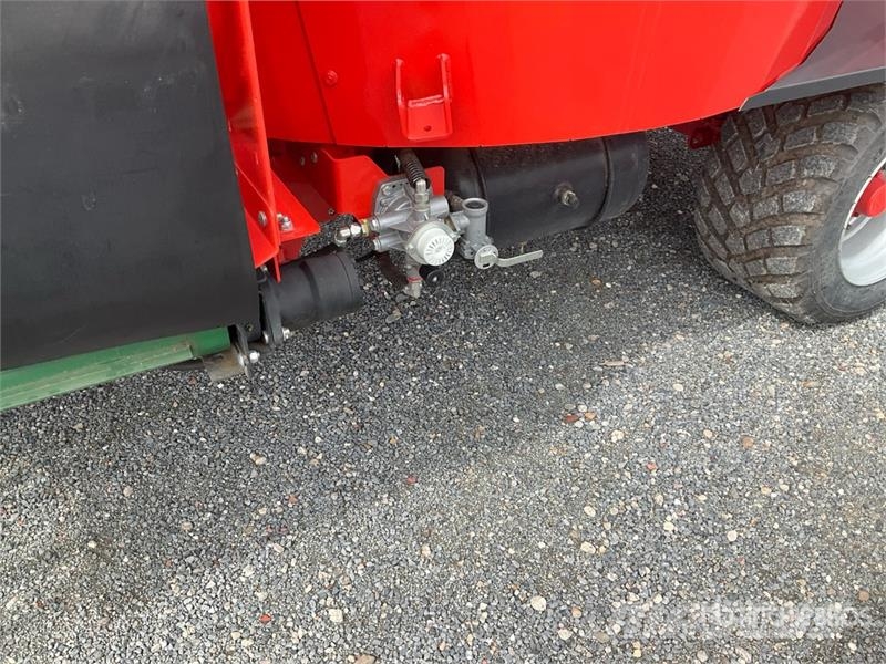 Kuhn Profile 14.2 CS Pull-type Feed Mixer (Unused) Fullfodervagnar