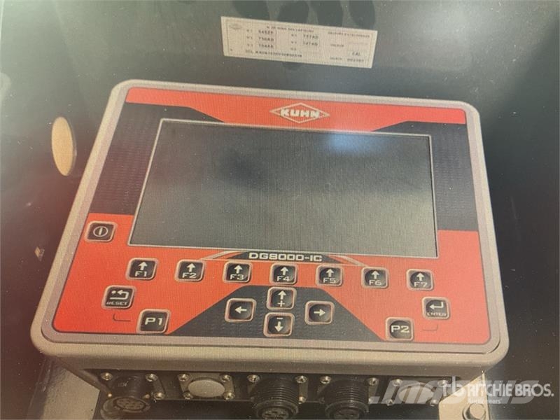 Kuhn Profile 2CL S/A Isobus Conection Feed Grinder Mixe Otros equipos y accesorios para ganadería