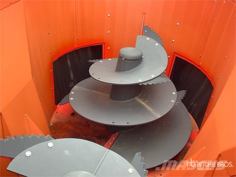 Kuhn Profile 70 18.2 DS Pull-type Feed Mixer (Unused) Fullfodervagnar