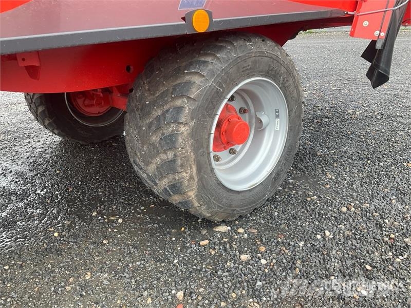 Kuhn Profile 70 18.2 DS Pull-type Feed Mixer (Unused) Fullfodervagnar