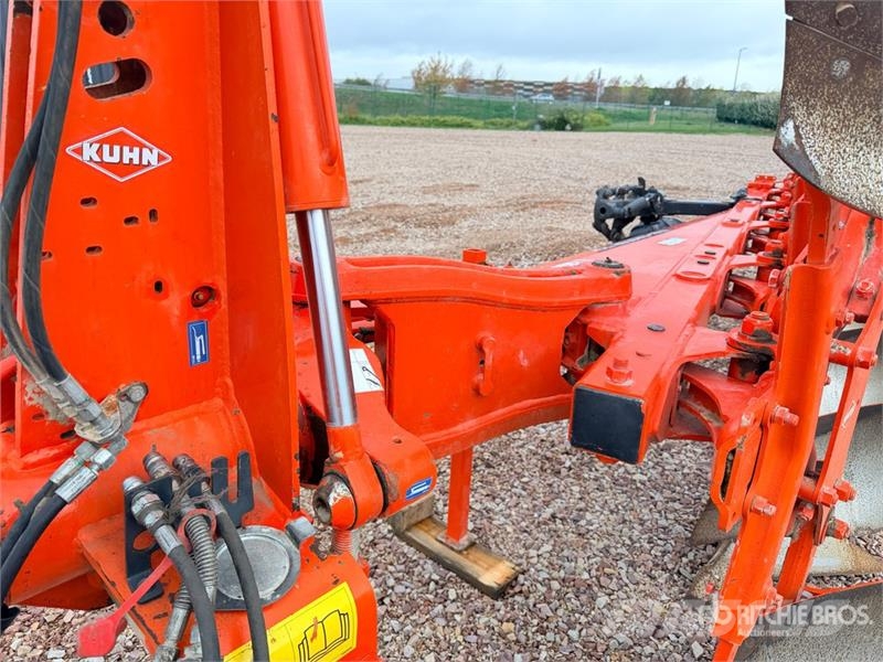 Kuhn VM1236T7590 3-Point 6 Bottom Varimaster 123, 12-14 محاريث عكسية