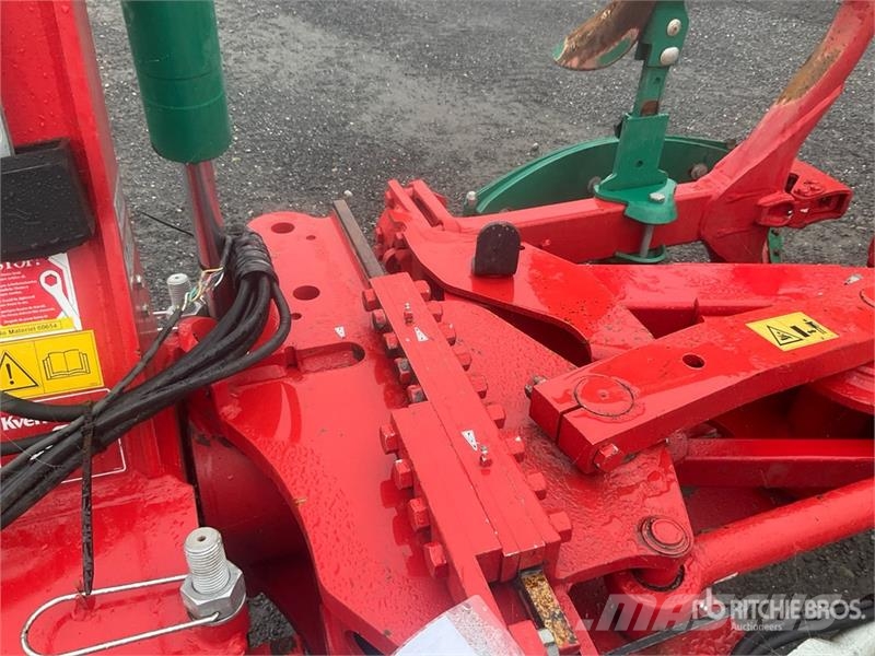 Kverneland 3300S Variomat 6 Bottom Reversible Plow Plugovi okretači