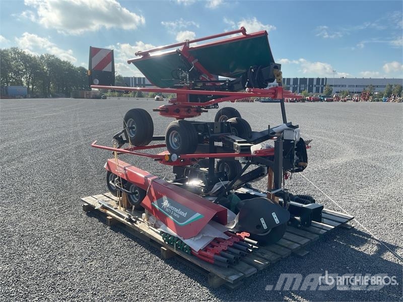 Kverneland 9671 S Vario Hay Rake (Unused) Pöyhimet ja haravat