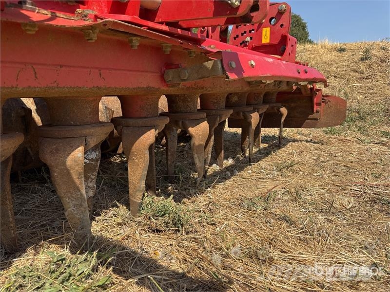 Kverneland DF1 Mechanické sejačky