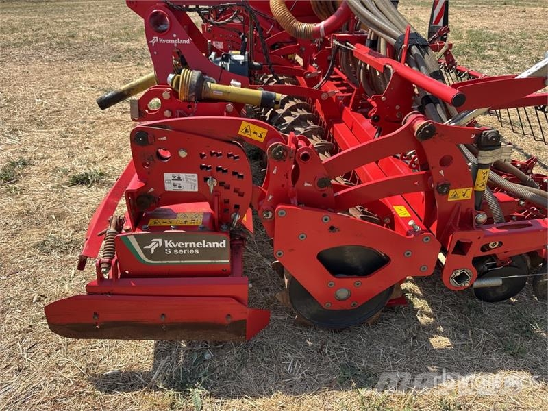Kverneland DF1 Combine De Semis 4 m 3-Point Air Seeder Siewniki
