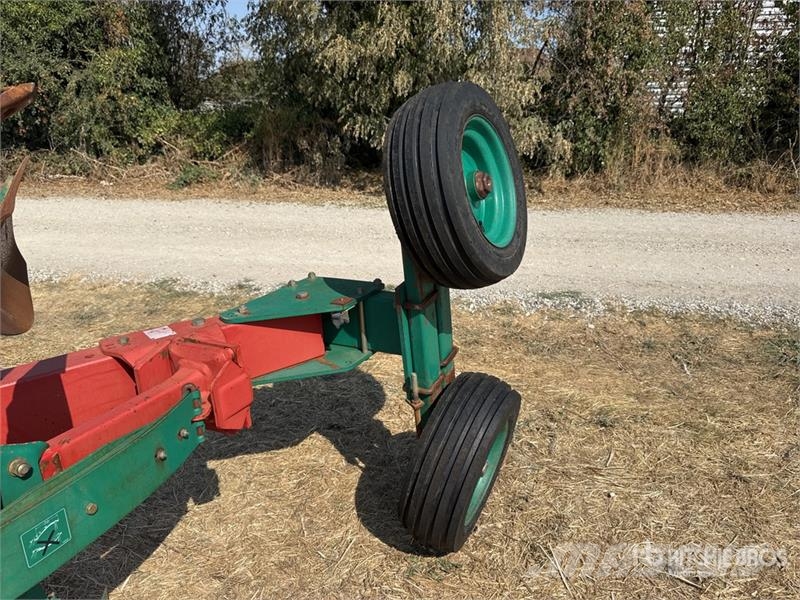 Kverneland ED-FR 100 Charrue Avant 3 Corps 3-Point 3 Bottom F Reversible ploughs