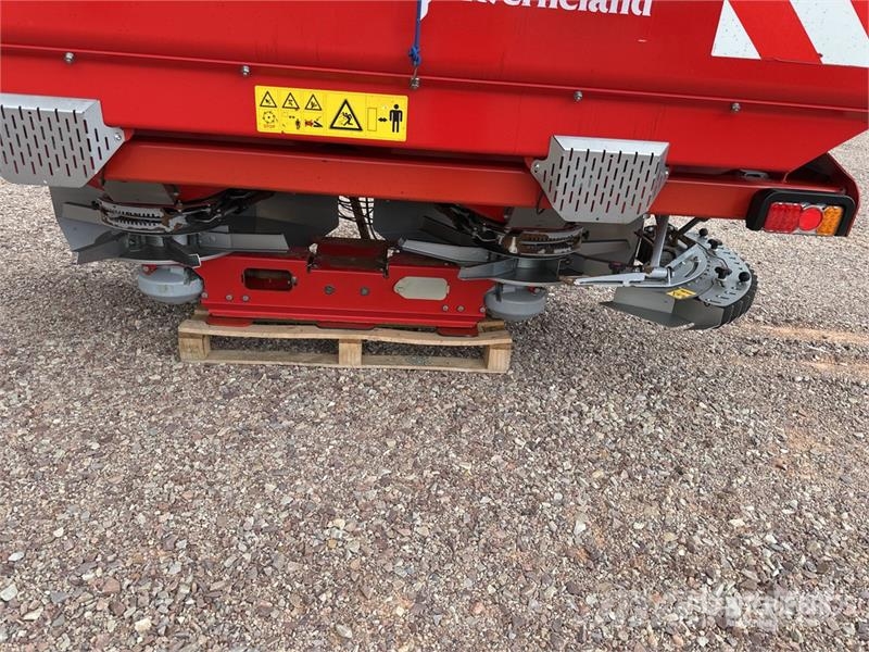 Kverneland Exacta TL-GEO Fertilizer Spreader معدات رش أسمدة