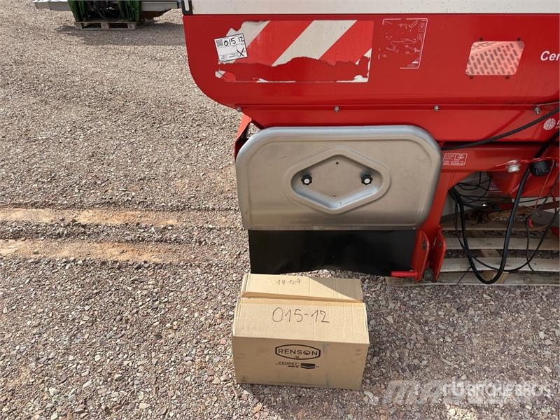 Kverneland Exacta TL-GEO Fertilizer Spreader معدات رش أسمدة